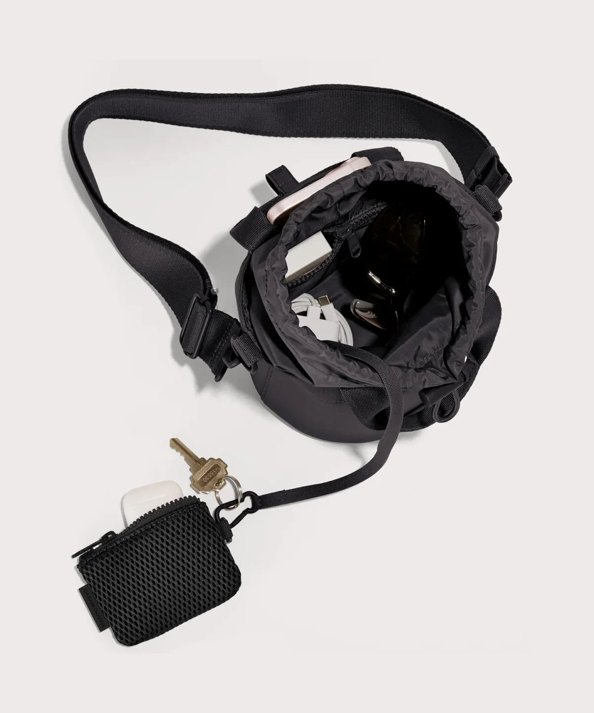Nico Bucket Bag in Onyx