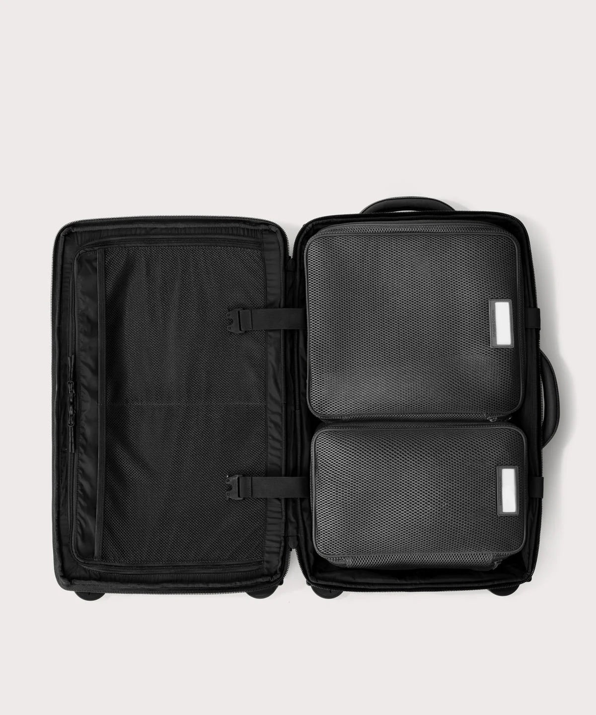 Roma Packing Cube in Carbon Air Mesh, Medium