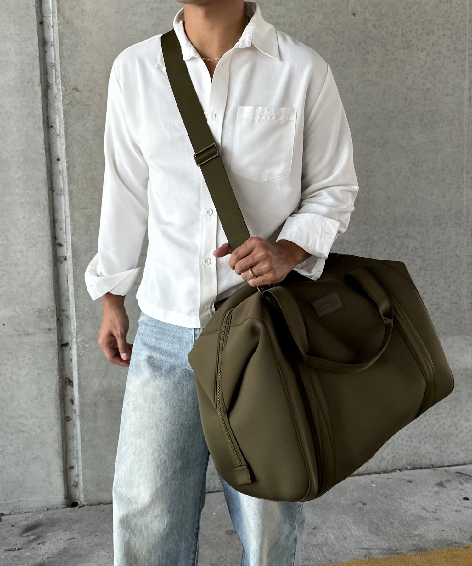 Landon Carryall in Camel, Extra Large